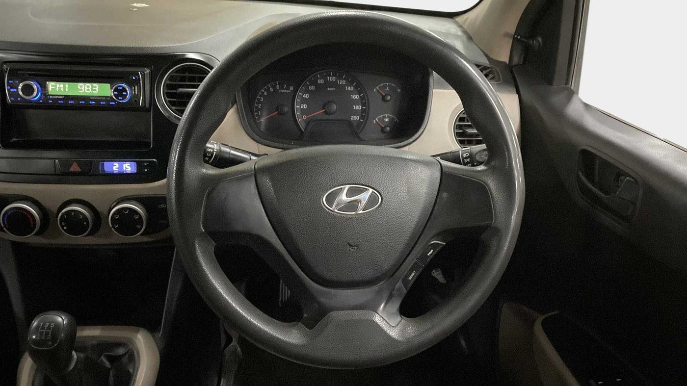 2015 Hyundai Xcent BASE 1.2, Petrol, Manual, 93,653 km, Steering Wheel Close Up