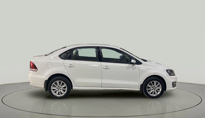 2015 Volkswagen Vento HIGHLINE 1.6 MPI, Petrol, Manual, 96,743 km, Right Side View