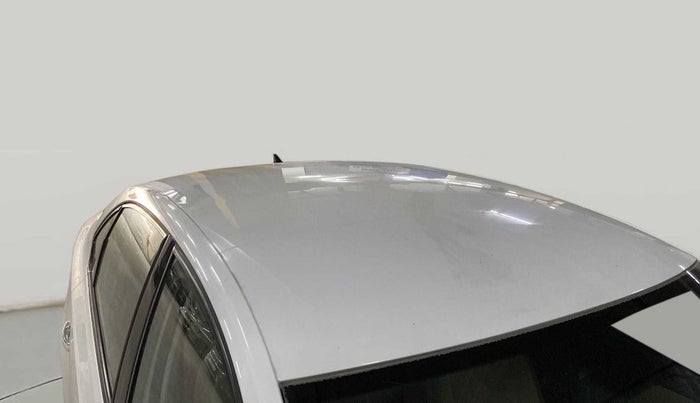 2015 Volkswagen Vento HIGHLINE 1.6 MPI, Petrol, Manual, 96,743 km, Roof