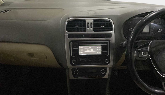 2015 Volkswagen Vento HIGHLINE 1.6 MPI, Petrol, Manual, 96,743 km, Air Conditioner