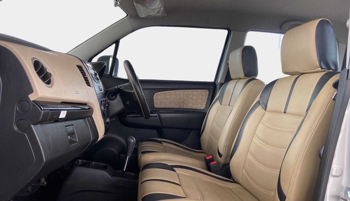 2017 Maruti Wagon R 1.0 VXI (O) AMT, Petrol, Automatic, 19,331 km, Right Side Front Door Cabin