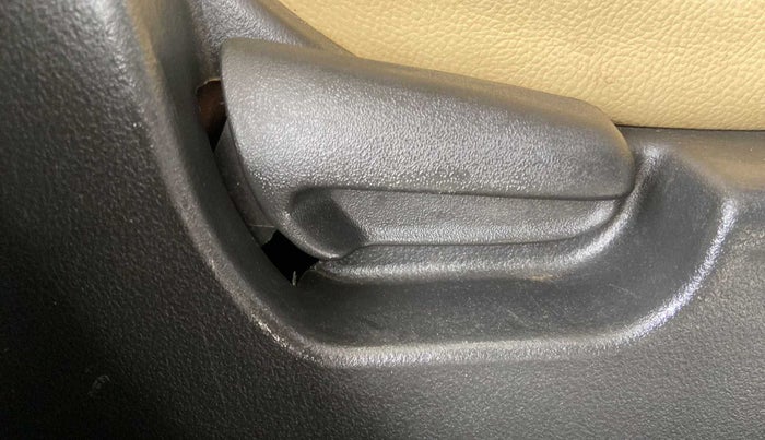 2017 Maruti Wagon R 1.0 VXI (O) AMT, Petrol, Automatic, 19,331 km, Driver Side Adjustment Panel