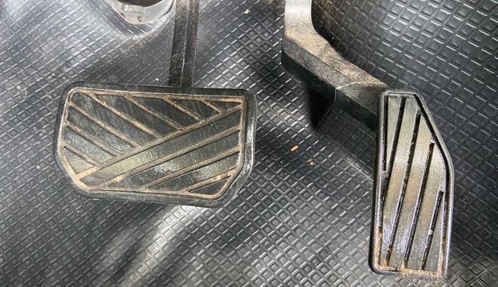 2017 Maruti Wagon R 1.0 VXI (O) AMT, Petrol, Automatic, 19,331 km, Pedals