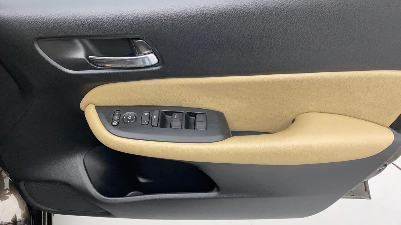 2021 Honda City 1.5L I-VTEC V MT 5TH GEN, Petrol, Manual, 16,585 km, Driver Side Door Panels Control