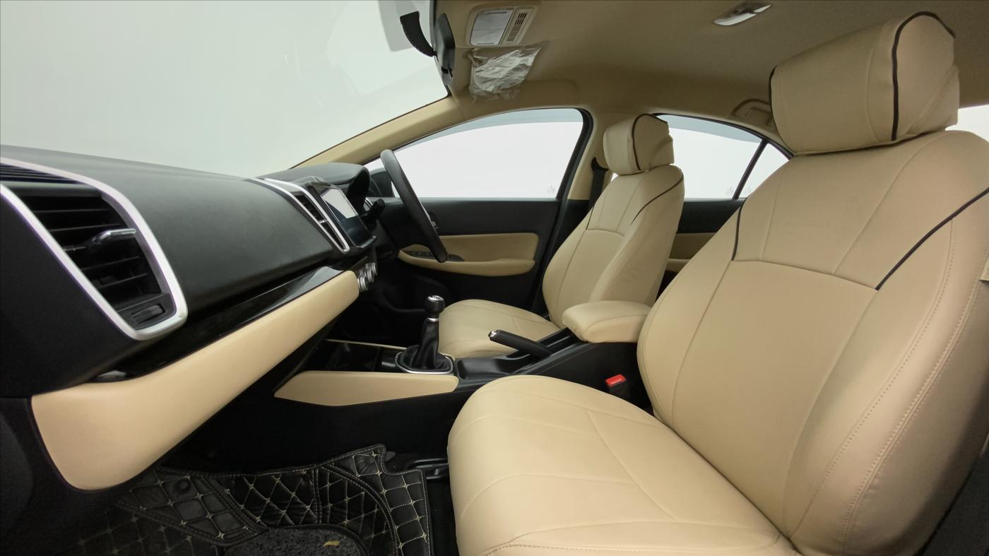 2021 Honda City 1.5L I-VTEC V MT 5TH GEN, Petrol, Manual, 16,585 km, Right Side Front Door Cabin
