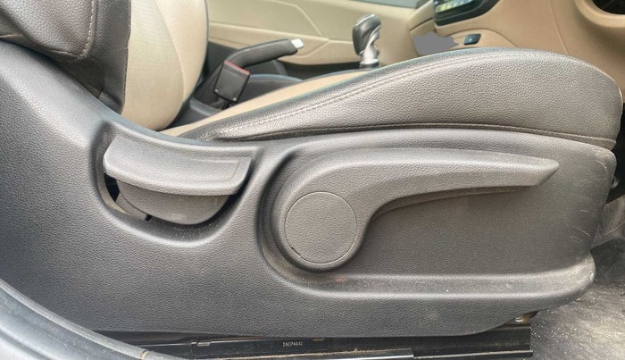 2018 Hyundai Verna 1.6 VTVT SX O, Petrol, Manual, 67,363 km, Driver Side Adjustment Panel