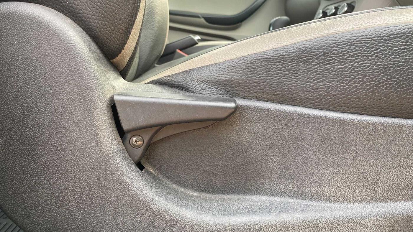2019 Tata Tiago XE PETROL, Petrol, Manual, 19,111 km, Driver Side Adjustment Panel
