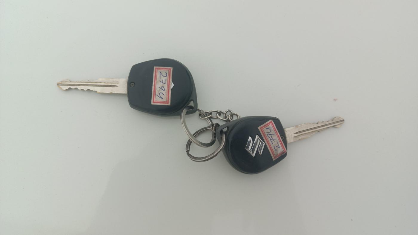2013 Maruti Swift ZXI, Petrol, Manual, 66,222 km, Key Close Up