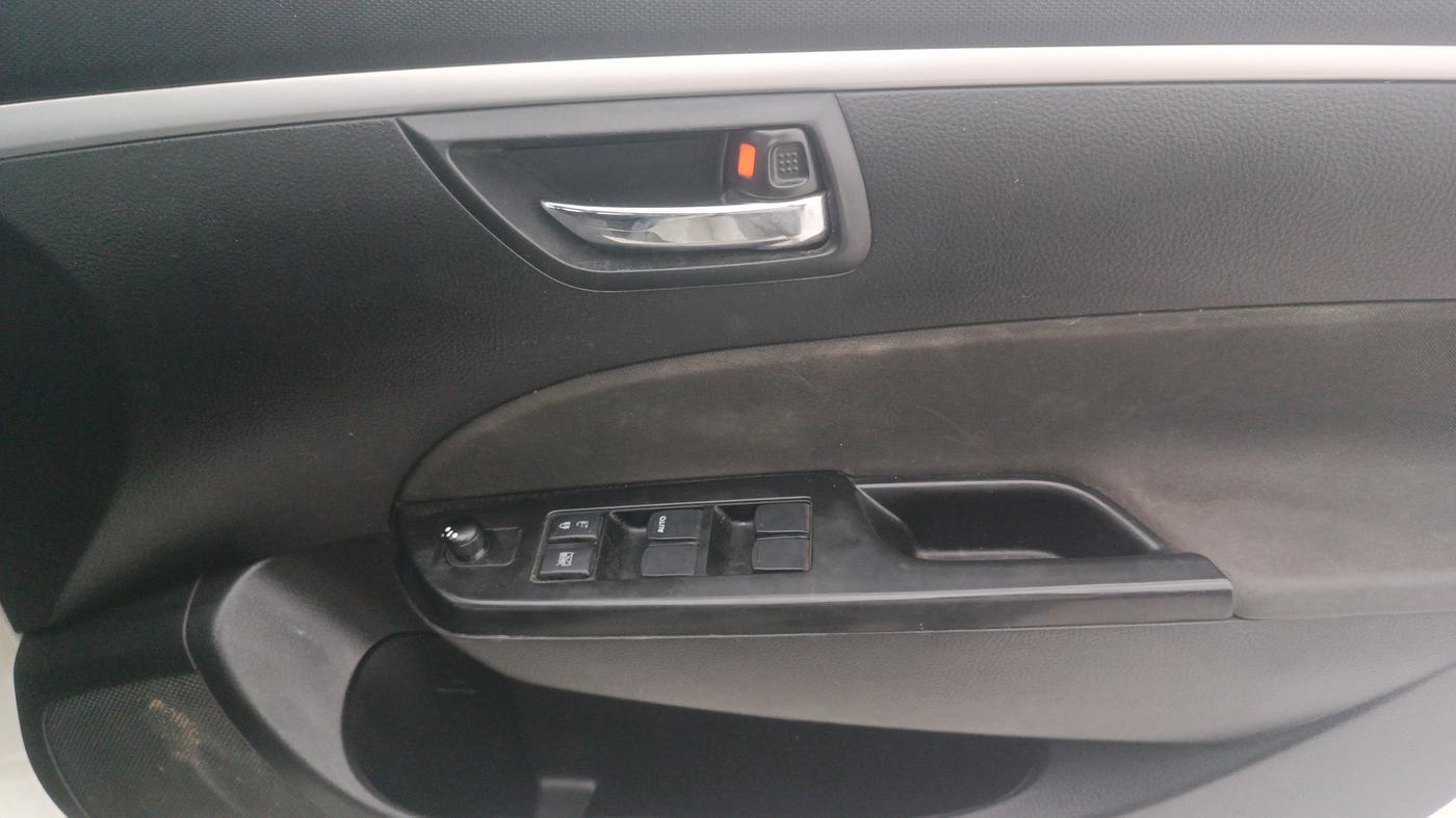 2013 Maruti Swift ZXI, Petrol, Manual, 66,222 km, Driver Side Door Panels Control