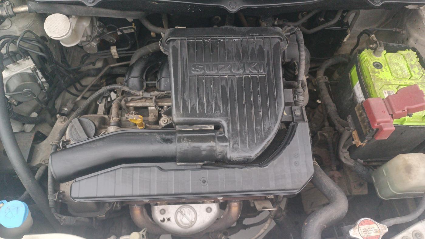 2013 Maruti Swift ZXI, Petrol, Manual, 66,222 km, Engine View