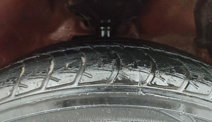 2015 Maruti Celerio VXI, Petrol, Manual, 37,878 km, Right Front Tyre Tread