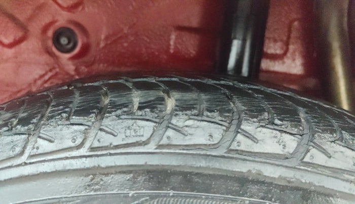 2015 Maruti Celerio VXI, Petrol, Manual, 37,878 km, Left Rear Tyre Tread