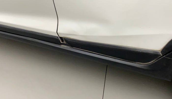 2017 Honda WR-V 1.5L I-DTEC S MT, Diesel, Manual, 93,960 km, Left running board - Slight discoloration