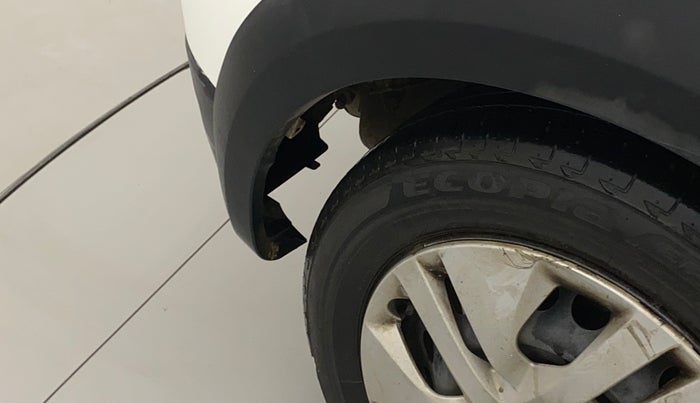 2017 Honda WR-V 1.5L I-DTEC S MT, Diesel, Manual, 93,960 km, Right quarter panel - Lining is missing