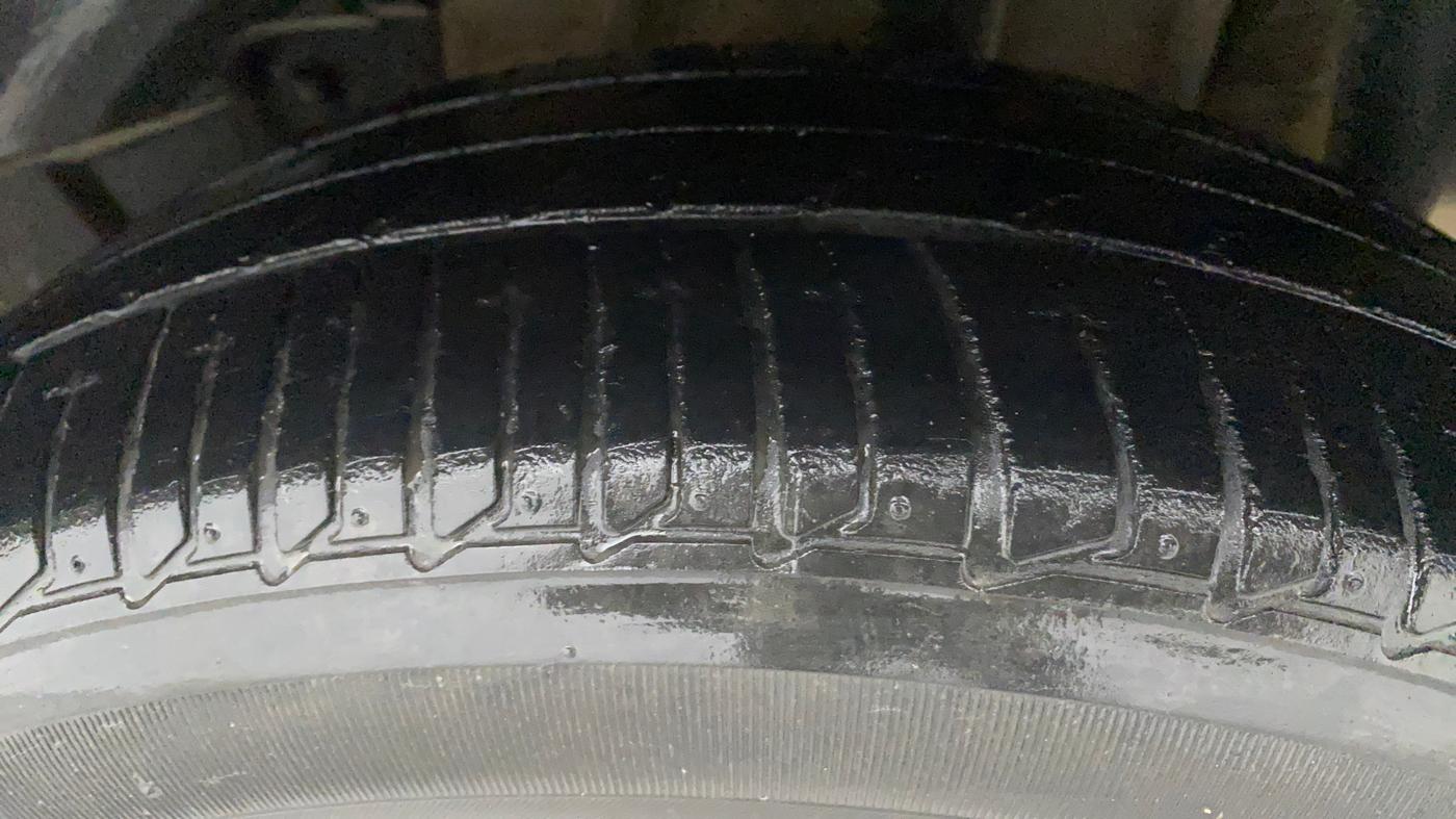 2019 Tata TIGOR XZ PLUS PETROL, Petrol, Manual, 27,395 km, Left Rear Tyre Tread