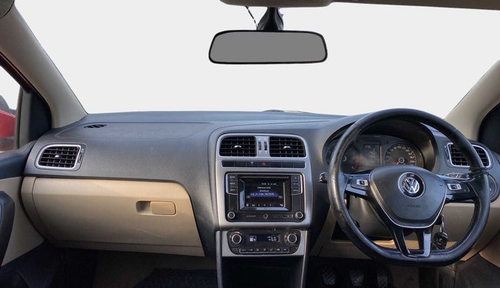 2016 Volkswagen Polo HIGHLINE1.2L, CNG, Manual, 77,808 km, Dashboard