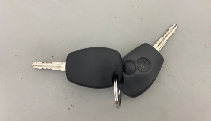 2019 Nissan Kicks XV 1.5, Petrol, Manual, 68,147 km, Key Close Up