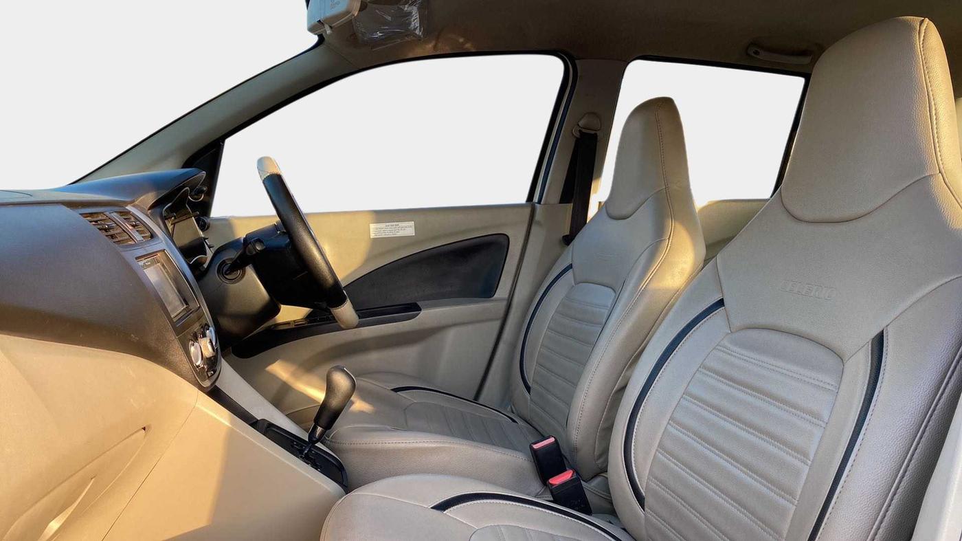 2015 Maruti Celerio VXI AMT, Petrol, Automatic, 65,025 km, Right Side Front Door Cabin
