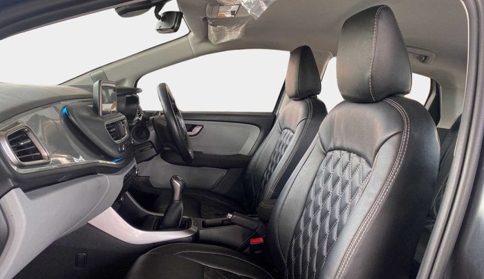 2020 Tata ALTROZ XZ PETROL, Petrol, Manual, 29,964 km, Right Side Front Door Cabin