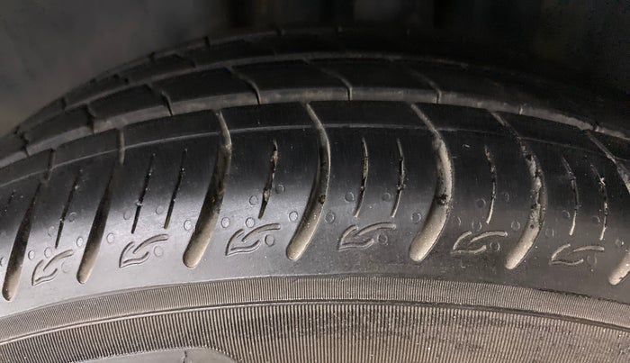 2018 Volkswagen Vento HIGHLINE 1.5 AT, Diesel, Automatic, 63,290 km, Left Rear Tyre Tread