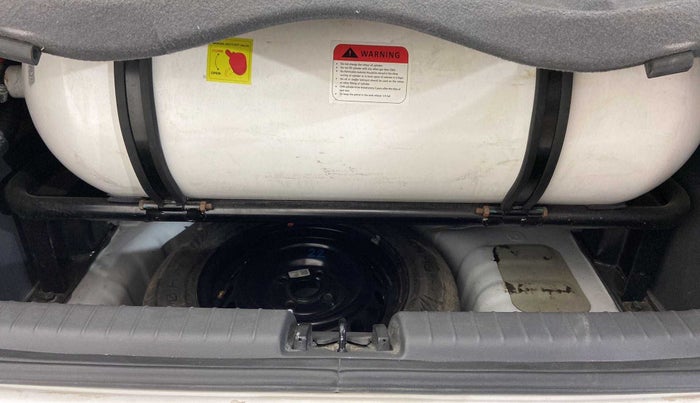 2022 Hyundai GRAND I10 NIOS SPORTZ 1.2 KAPPA VTVT CNG, CNG, Manual, 23,040 km, Boot Inside