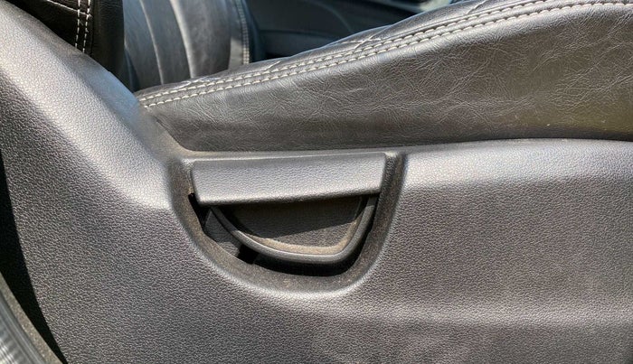 2019 Hyundai NEW SANTRO SPORTZ AMT, Petrol, Automatic, 39,675 km, Driver Side Adjustment Panel