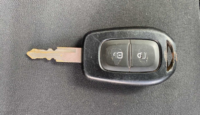 2015 Renault Kwid RXT 0.8 (O), Petrol, Manual, 85,642 km, Key Close Up