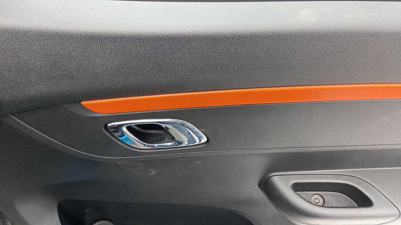 2020 Renault Kwid CLIMBER 1.0 AMT (O), Petrol, Automatic, 12,503 km, Driver Side Door Panels Control