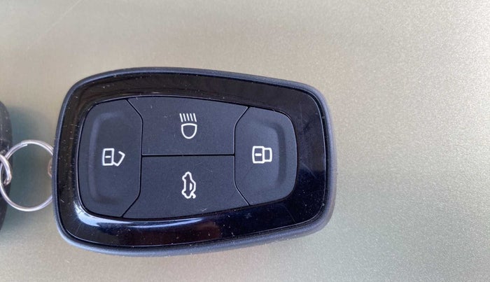 2022 Tata PUNCH CREATIVE 1.2 MT KAZIRANGA EDITION , Petrol, Manual, 20,803 km, Key Close Up