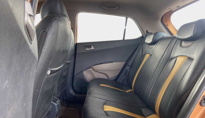 2014 Hyundai Grand i10 ASTA AT 1.2 KAPPA VTVT, Petrol, Automatic, 56,976 km, Right Side Rear Door Cabin