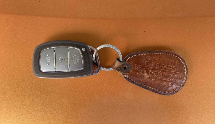 2014 Hyundai Grand i10 ASTA AT 1.2 KAPPA VTVT, Petrol, Automatic, 56,976 km, Key Close Up