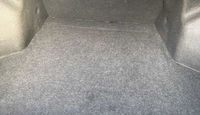 2019 Maruti Ciaz DELTA AT 1.5 SHVS PETROL, Petrol, Automatic, 23,847 km, Boot Inside