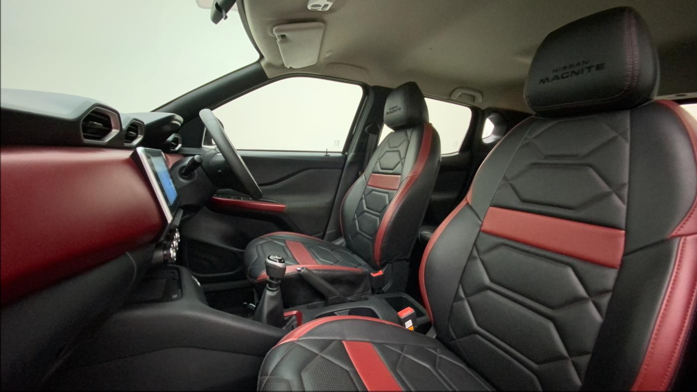 2022 Nissan MAGNITE XV RED EDITION, Petrol, Manual, 11,991 km, Right Side Front Door Cabin