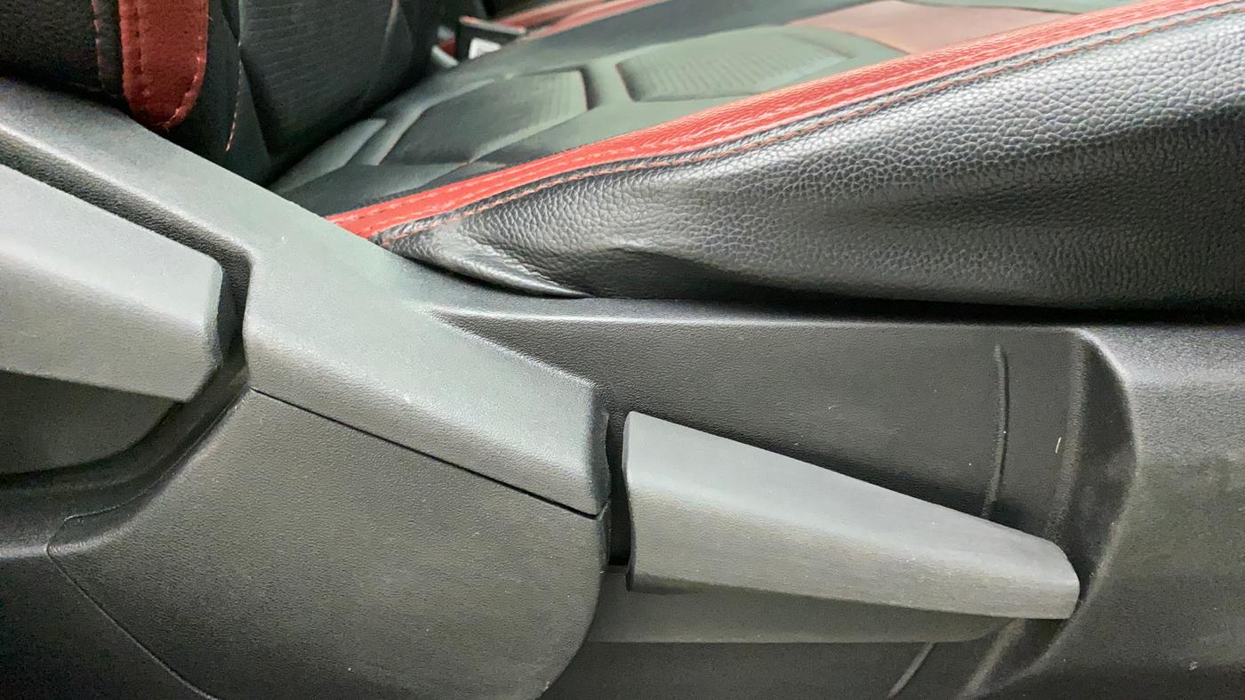 2022 Nissan MAGNITE XV RED EDITION, Petrol, Manual, 11,991 km, Driver Side Adjustment Panel