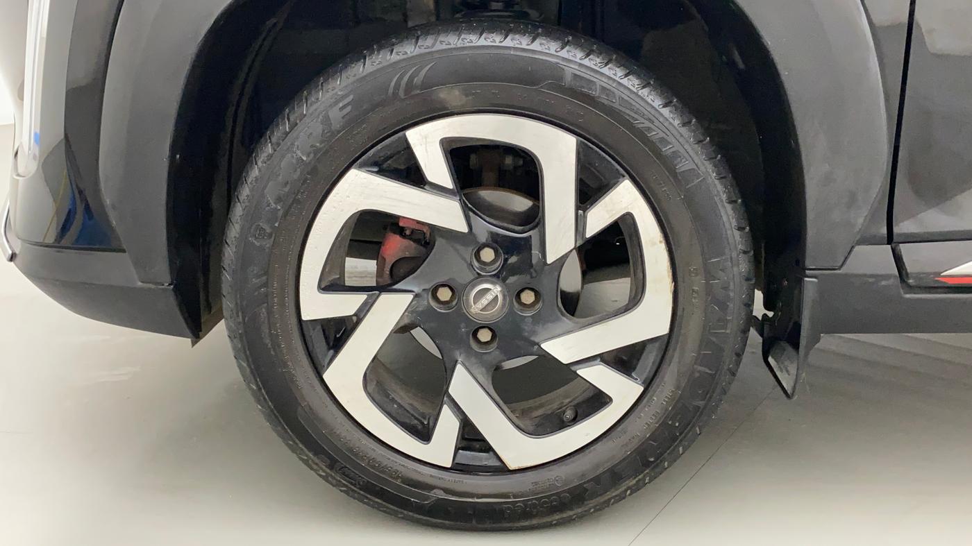 2022 Nissan MAGNITE XV RED EDITION, Petrol, Manual, 11,991 km, Left Front Wheel