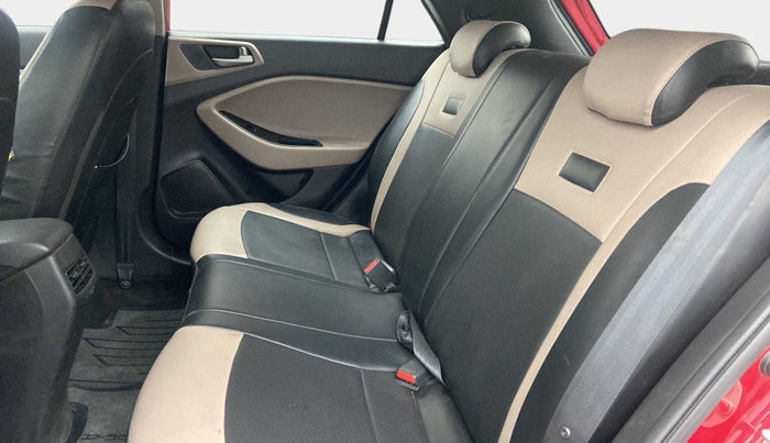 2016 Hyundai Elite i20 ASTA 1.2, Petrol, Manual, 64,666 km, Right Side Rear Door Cabin
