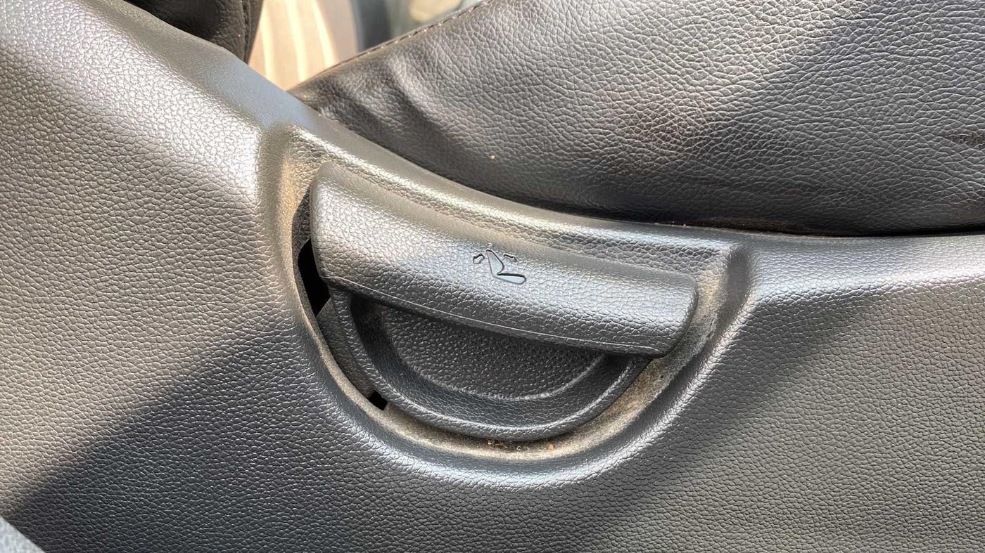 2018 Hyundai Grand i10 SPORTZ 1.2 KAPPA VTVT, Petrol, Manual, 34,331 km, Driver Side Adjustment Panel