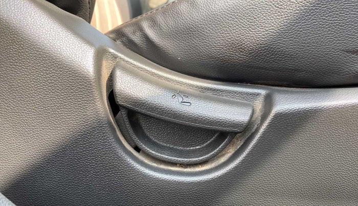 2018 Hyundai Grand i10 SPORTZ 1.2 KAPPA VTVT, Petrol, Manual, 34,331 km, Driver Side Adjustment Panel