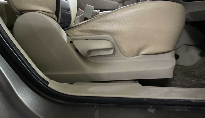 2016 Maruti Swift Dzire VXI, Petrol, Manual, 47,357 km, Driver Side Adjustment Panel