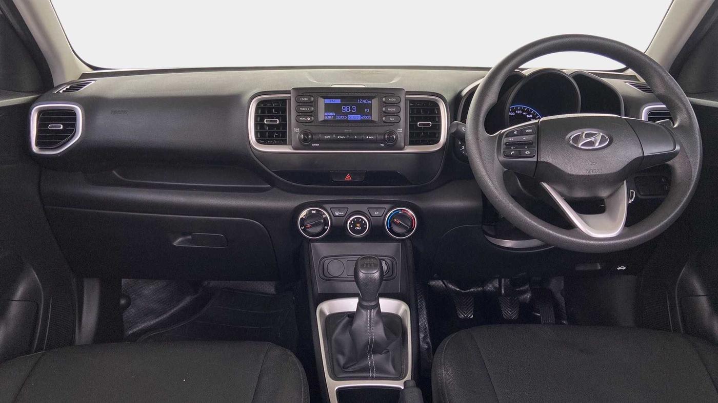 2021 Hyundai VENUE S 1.2, Petrol, Manual, 14,371 km, Dashboard