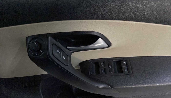 2019 Volkswagen Vento HIGHLINE PETROL AT, Petrol, Automatic, 49,705 km, Driver Side Door Panels Control