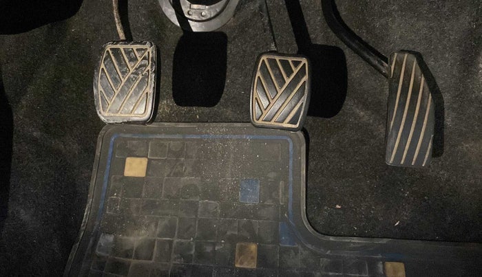 2014 Maruti Wagon R Stingray VXI, CNG, Manual, 74,364 km, Pedals