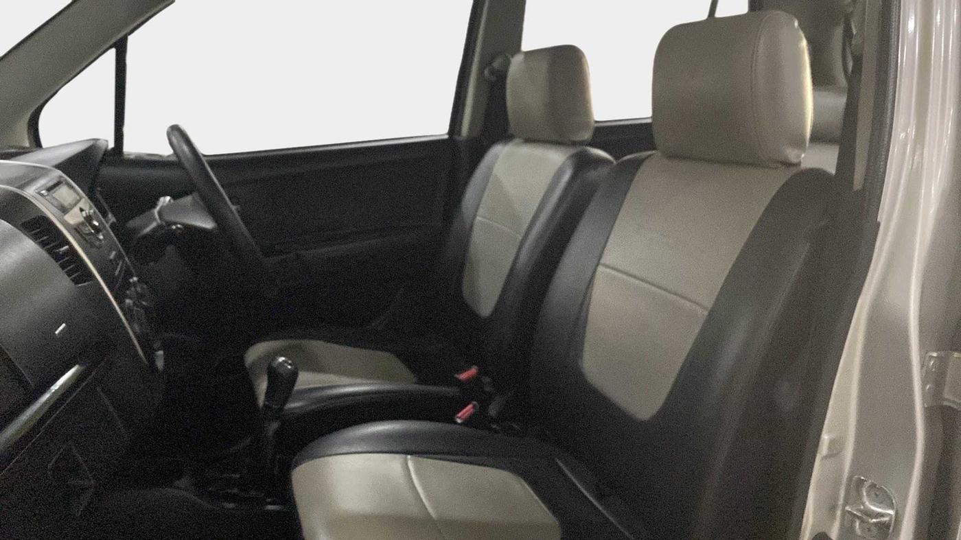 2014 Maruti Wagon R Stingray VXI, CNG, Manual, 74,364 km, Right Side Front Door Cabin