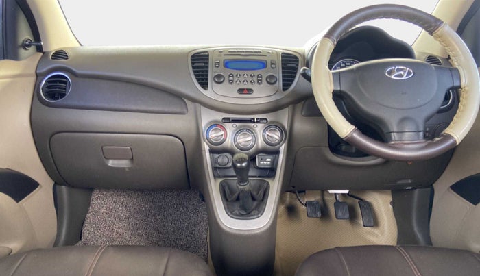 2015 Hyundai i10 SPORTZ 1.1, Petrol, Manual, 42,638 km, Dashboard