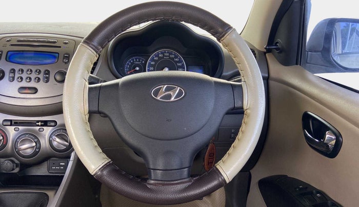 2015 Hyundai i10 SPORTZ 1.1, Petrol, Manual, 42,638 km, Steering Wheel Close Up