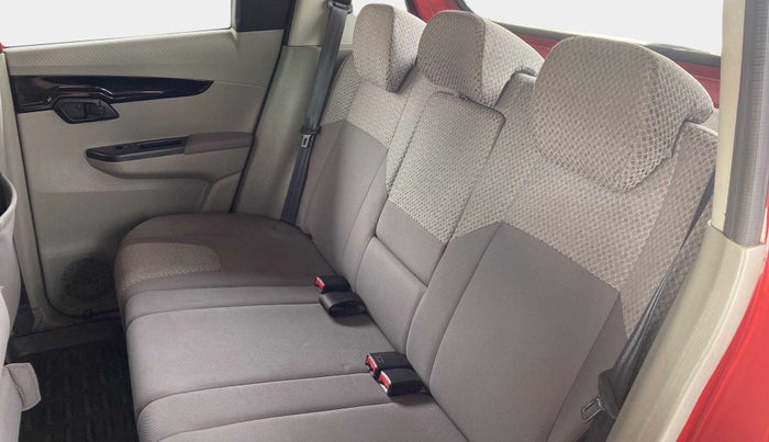 2017 Mahindra Kuv100 K8 6 STR, Petrol, Manual, 88,303 km, Right Side Rear Door Cabin