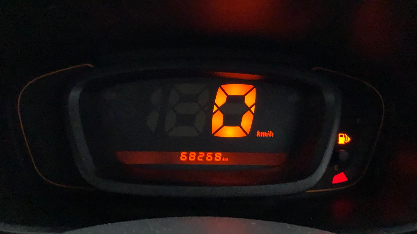 2016 Renault Kwid RXT 0.8, Petrol, Manual, 68,329 km, Odometer Image