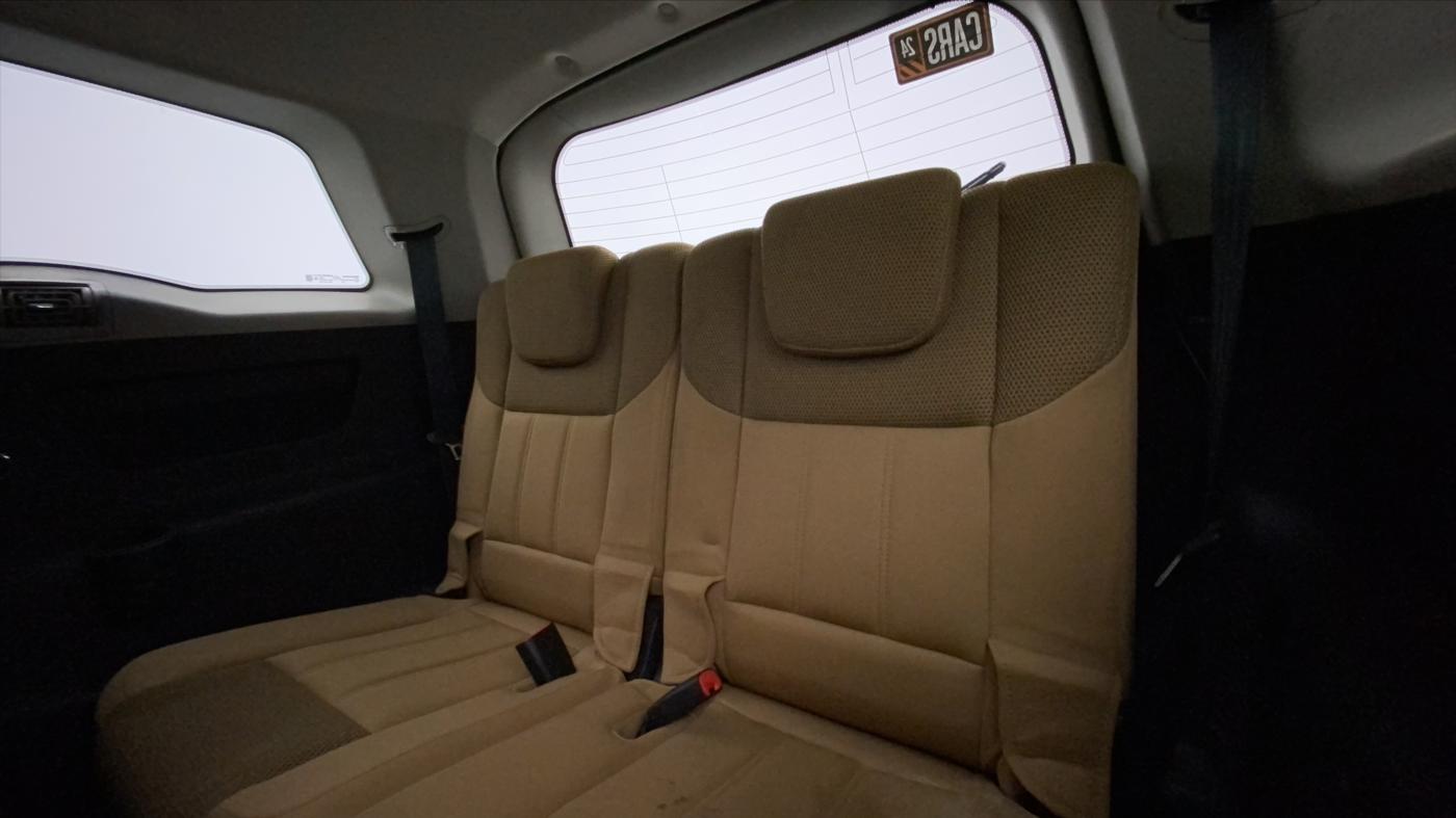 2021 Mahindra XUV500 W9, Diesel, Manual, 28,692 km, Third Seat Row ( optional )