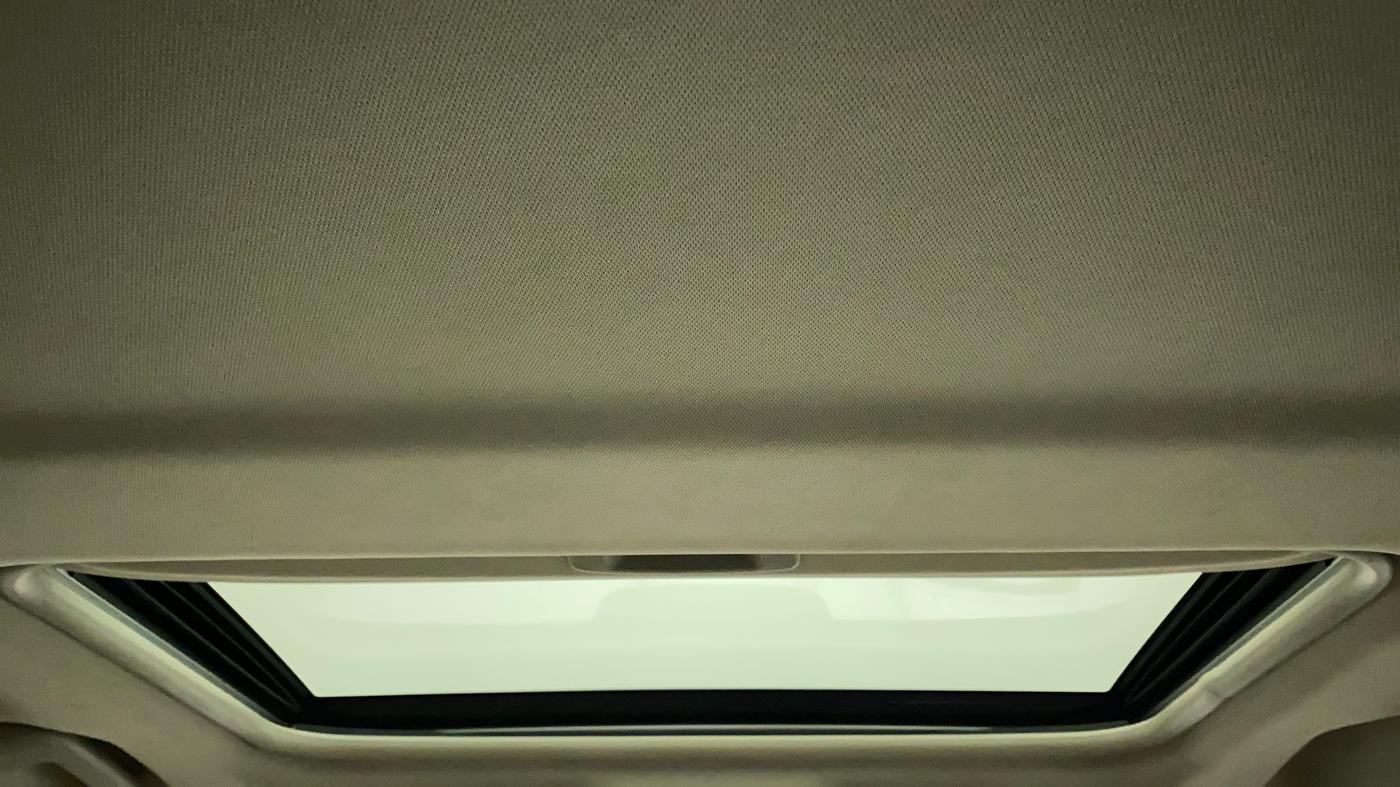 2021 Mahindra XUV500 W9, Diesel, Manual, 28,692 km, Moonroof/ Sunroof