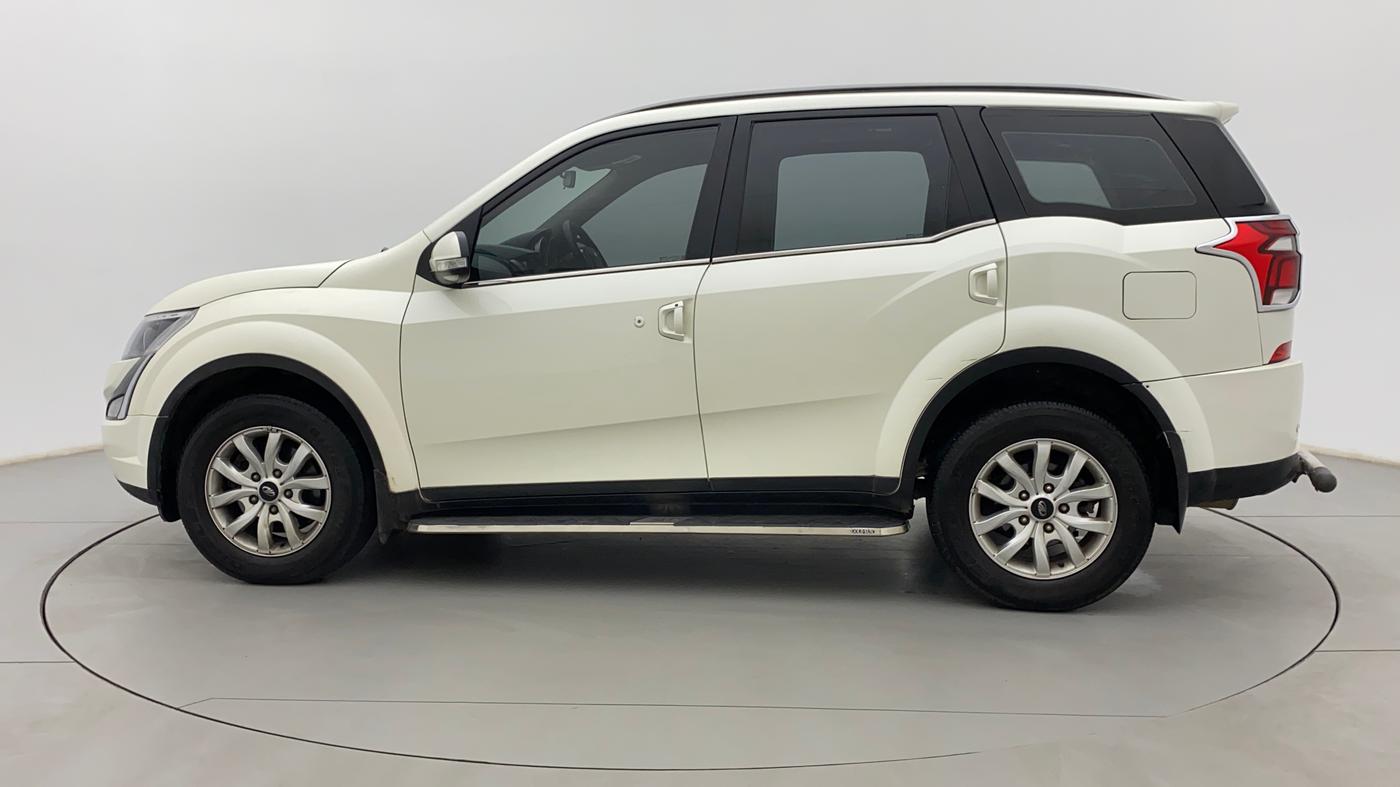 2021 Mahindra XUV500 W9, Diesel, Manual, 28,692 km, Left Side